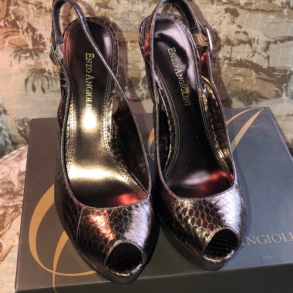Enzo Angiolini dark bronze slingback. Like new.
